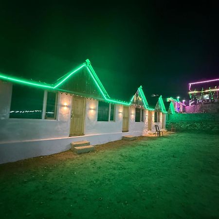 Lord Shiva Dimension Hotel Tosh Buitenkant foto