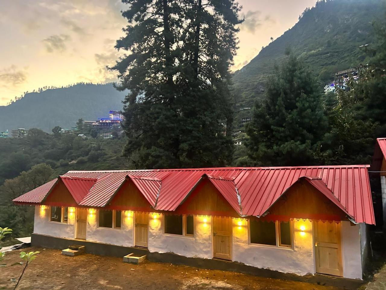 Lord Shiva Dimension Hotel Tosh Buitenkant foto