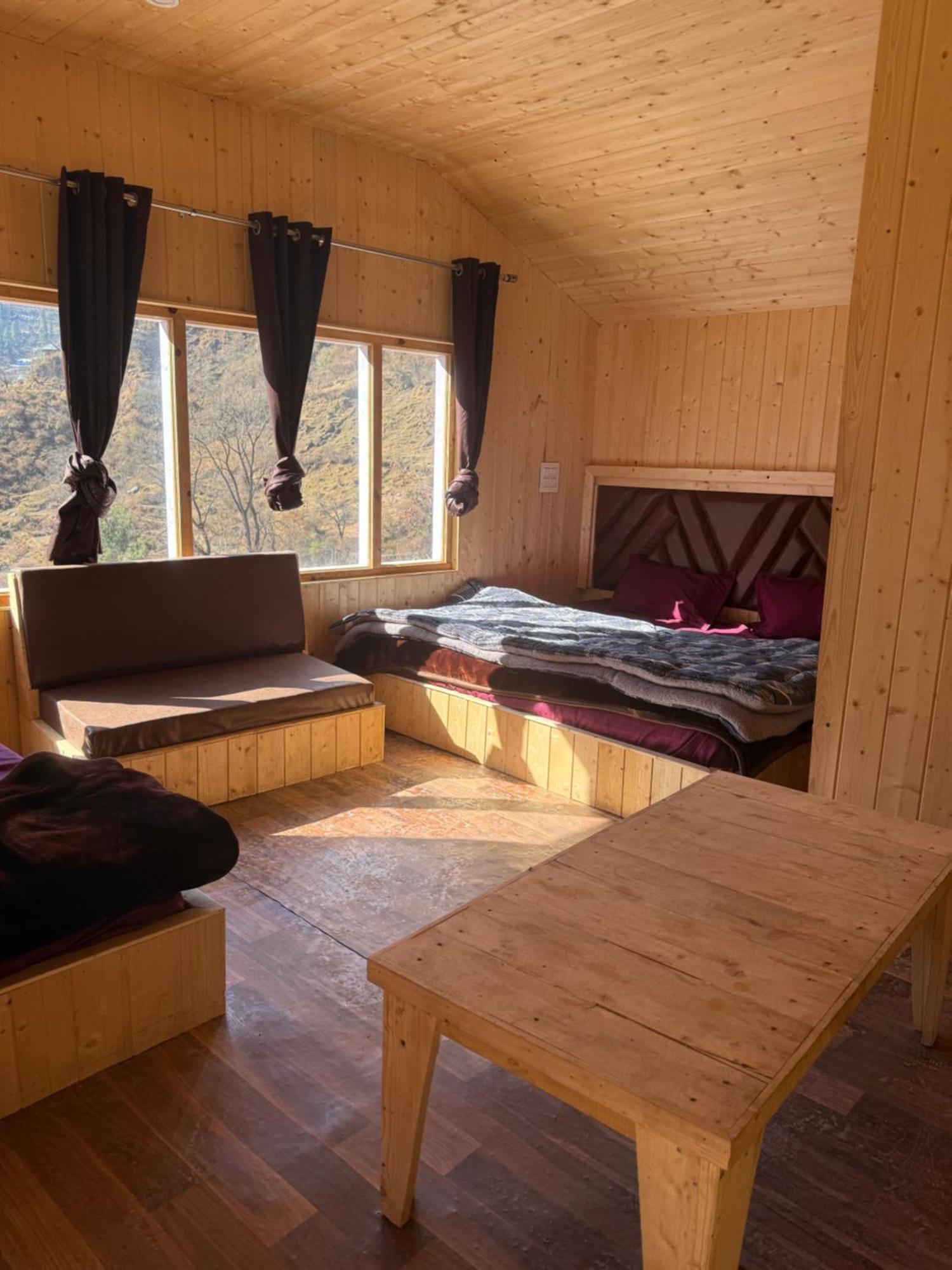 Lord Shiva Dimension Hotel Tosh Buitenkant foto