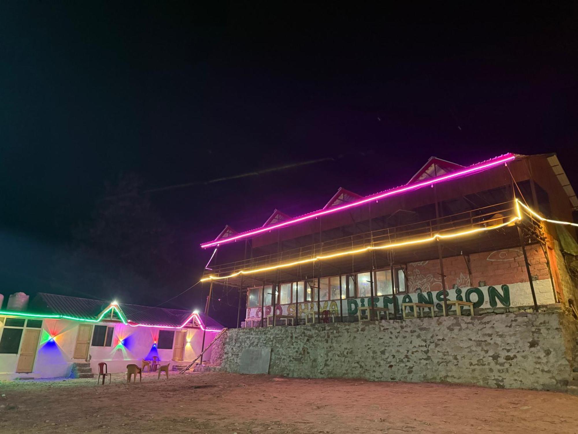 Lord Shiva Dimension Hotel Tosh Buitenkant foto